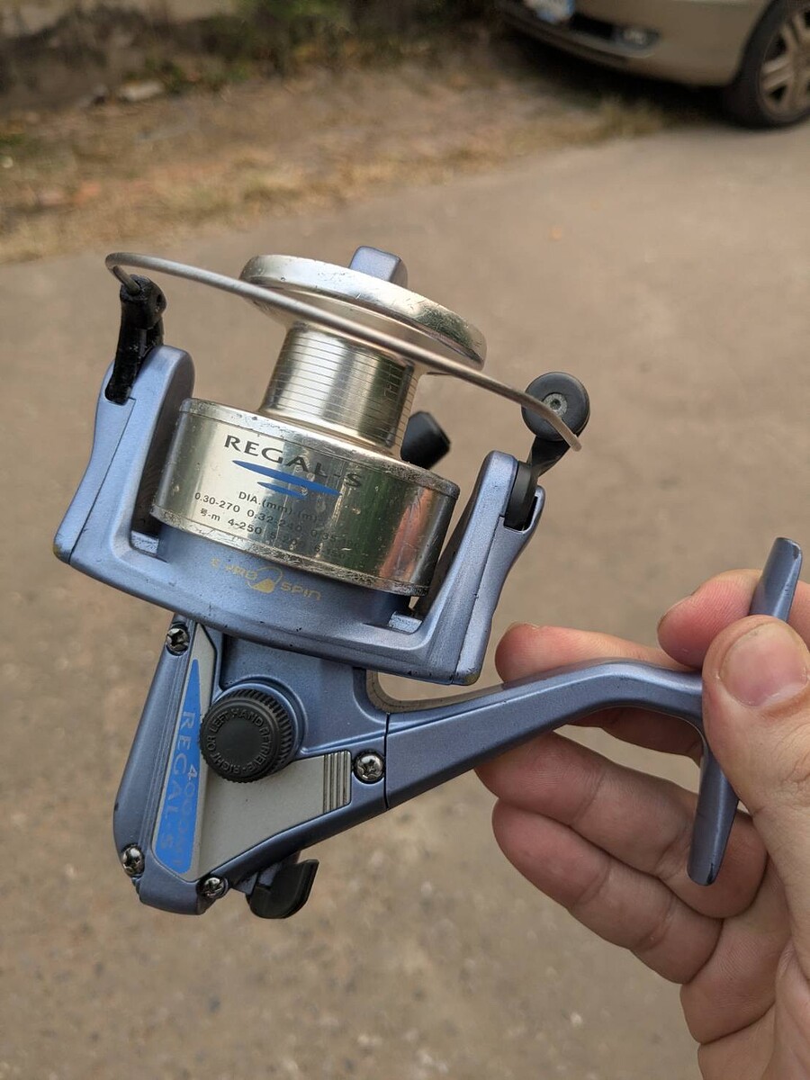 รอก สปิ้น Daiwa Regal-S 4000MT  