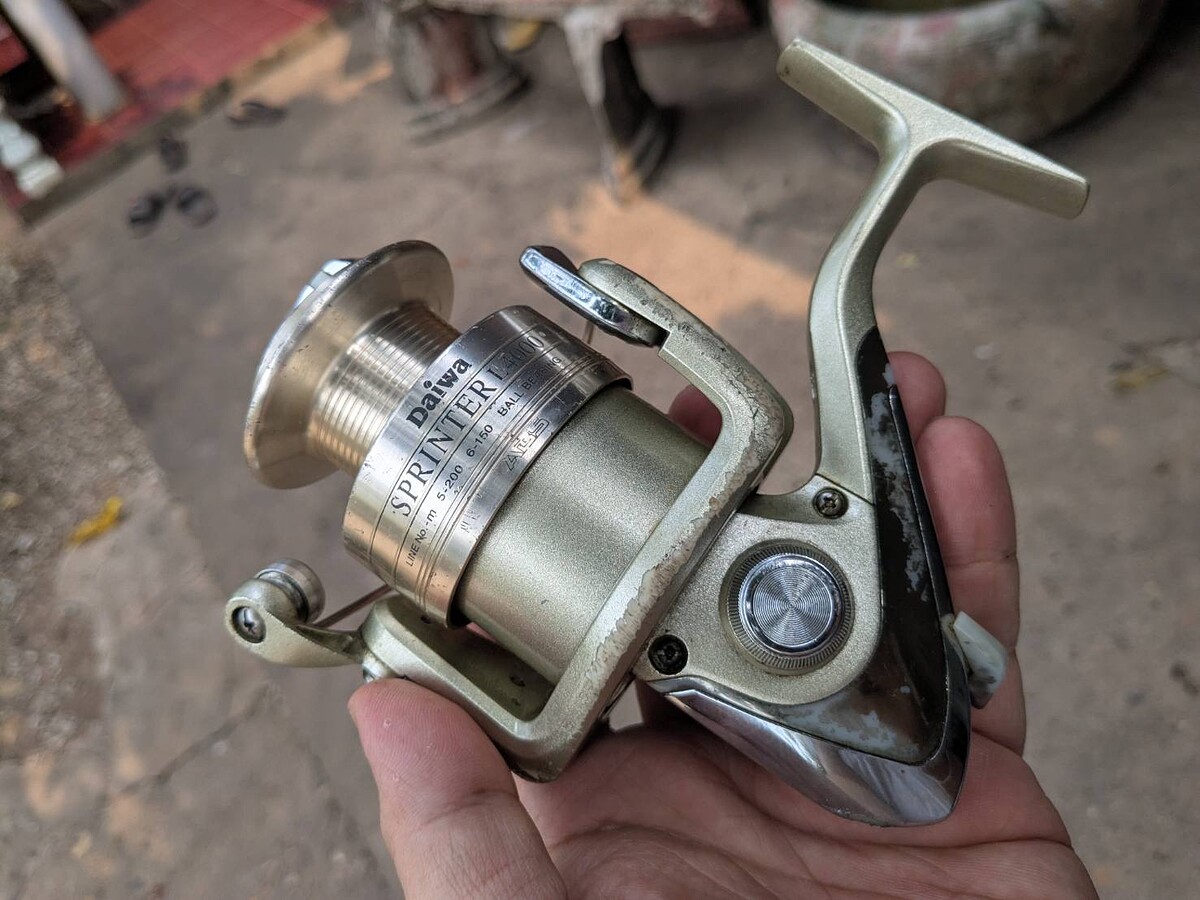 รอกสปินนิ่ง Daiwa รุ่น Sprinter 4000