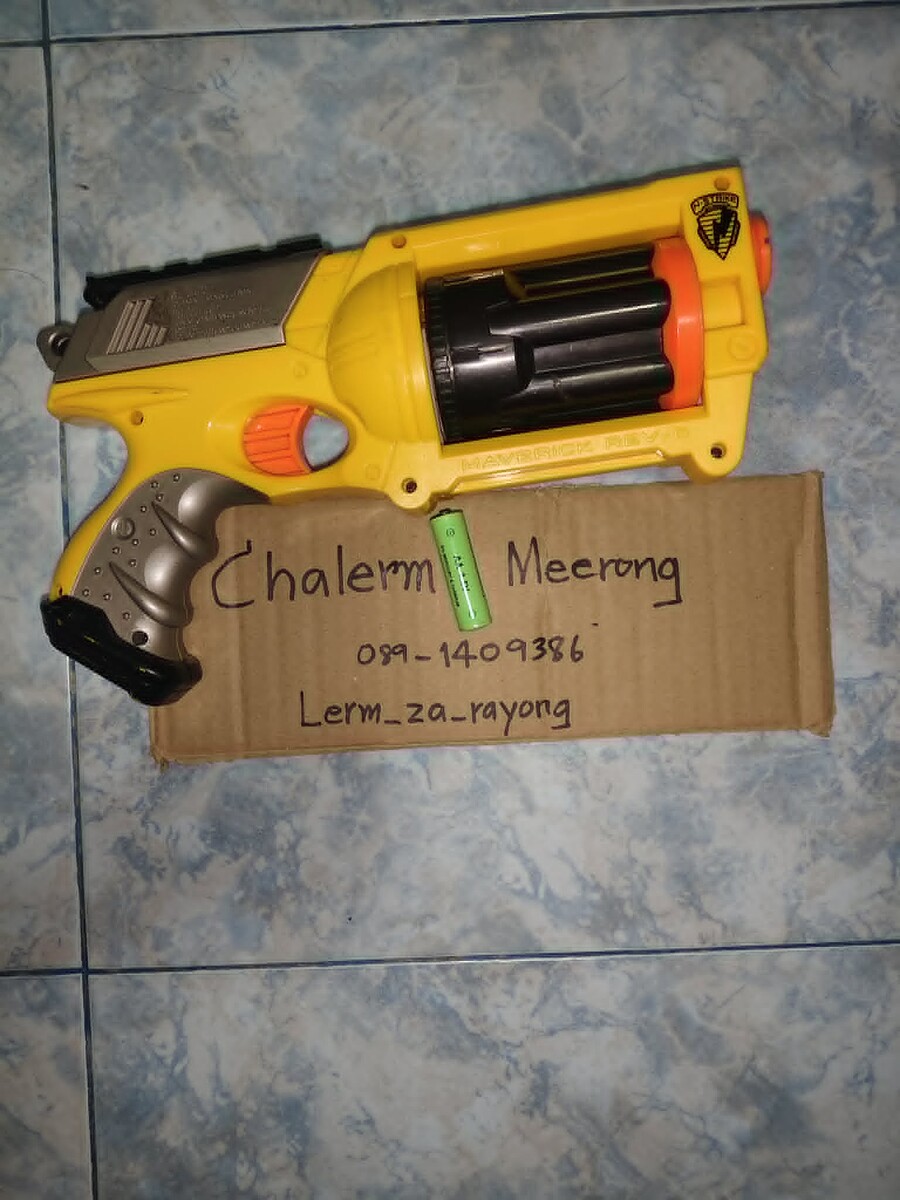 ปืนของเล่น Nerf N-Strike Maverick Rev-6 ยิงลูกดอกโฟม ลูกโม่ 6 นัด ใช้ได้ปกติครับ