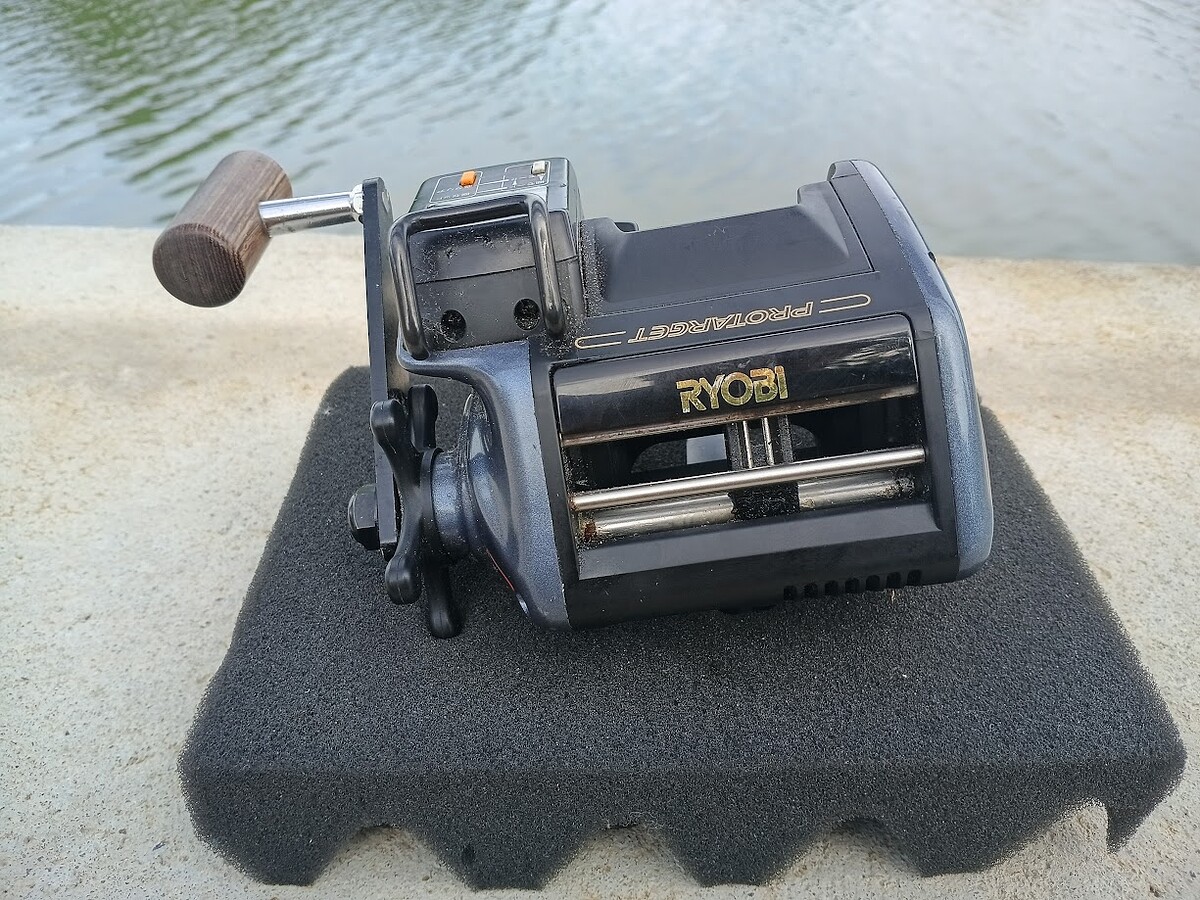 RYOBI PROTARGET103เ เป็นโรคตบหน้าดิน พิ่งมาจากญี่ปุ่นครับใช้งานปกติครับจอจางนิดน