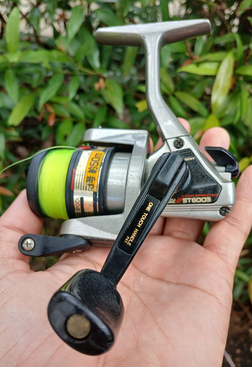 สปิน Daiwa ST 600