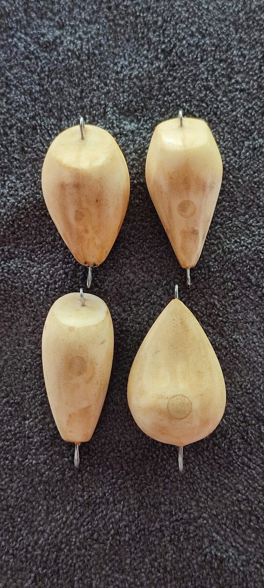 บอดี้กบกระโดด4.5เซน เก่าเก็บ ถ่วงตะกั่วแล้วเจาะใส่ลวดแล้ว
4ตัว ราคา250บาทพร้อมส่งครับ