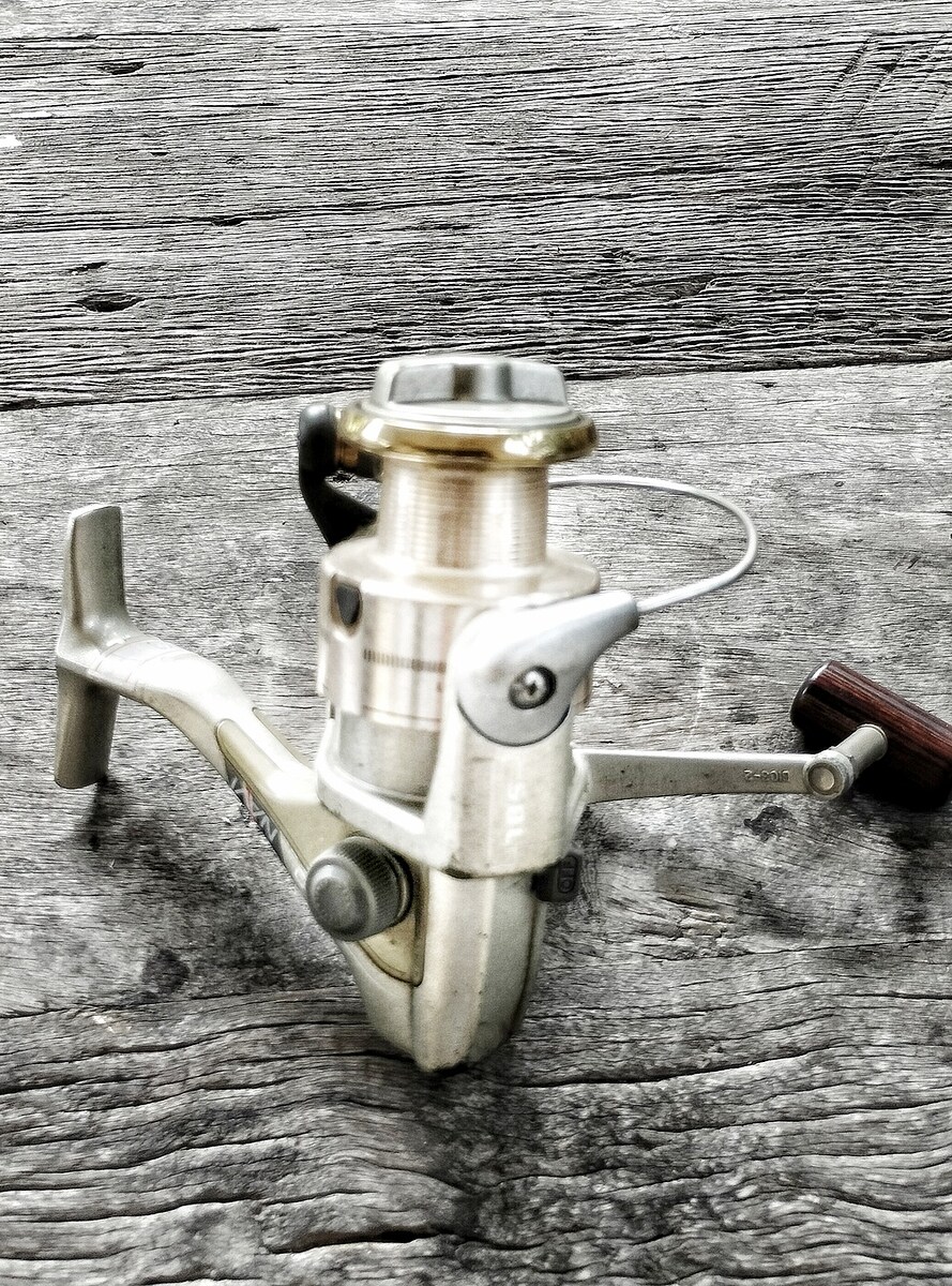 Shimano Navi 3000 ราคาย่อมเยา  800 บาทส่ง50