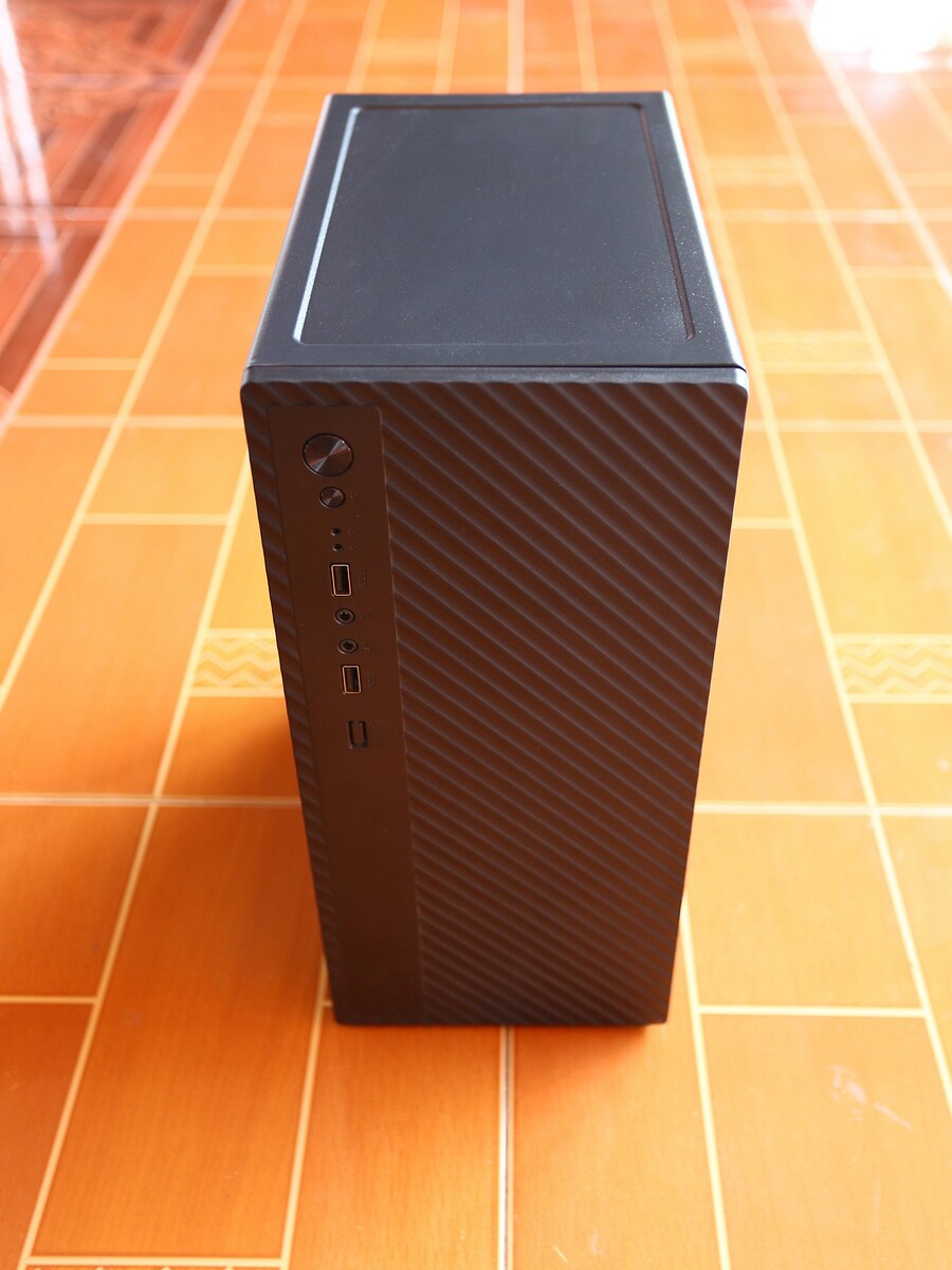 คอมพิวเตอร์ PC สเปค i5 ทำงานเล่นเกมส์ ดูหนังฟังเพลง ได้หมดครับ **ลดราคาสุด ๆ**