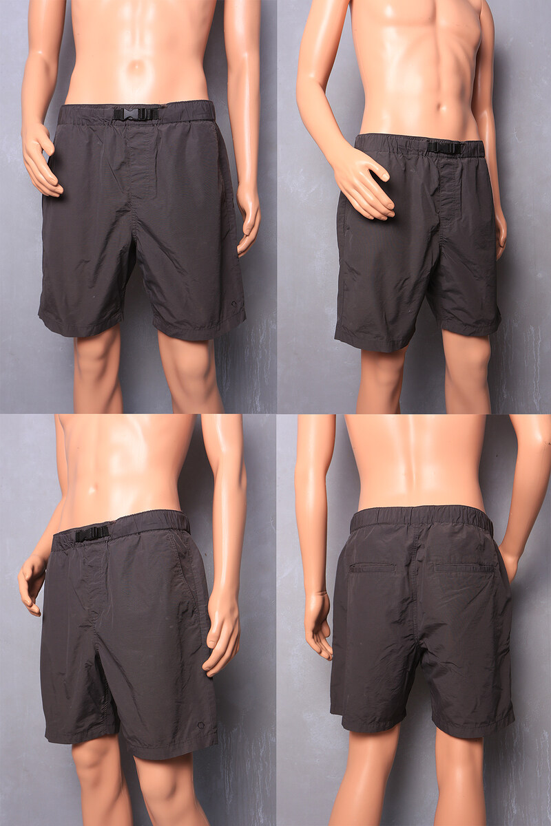 9. กางเกงขาสั้นผ้าแห้งไว Men's Outfitter EMPYRE  58% Cotton 42% Nylon Size L

สีเทาเข้ม รอบเอวกว้า